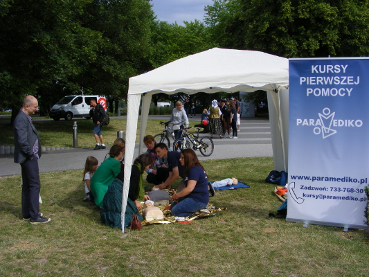 Paramediko - pokazy kursy szkolenia pierwszej pomocy Warszawa